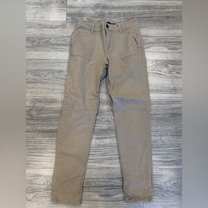 1822 Denim Straight Leg Pants in Khaki